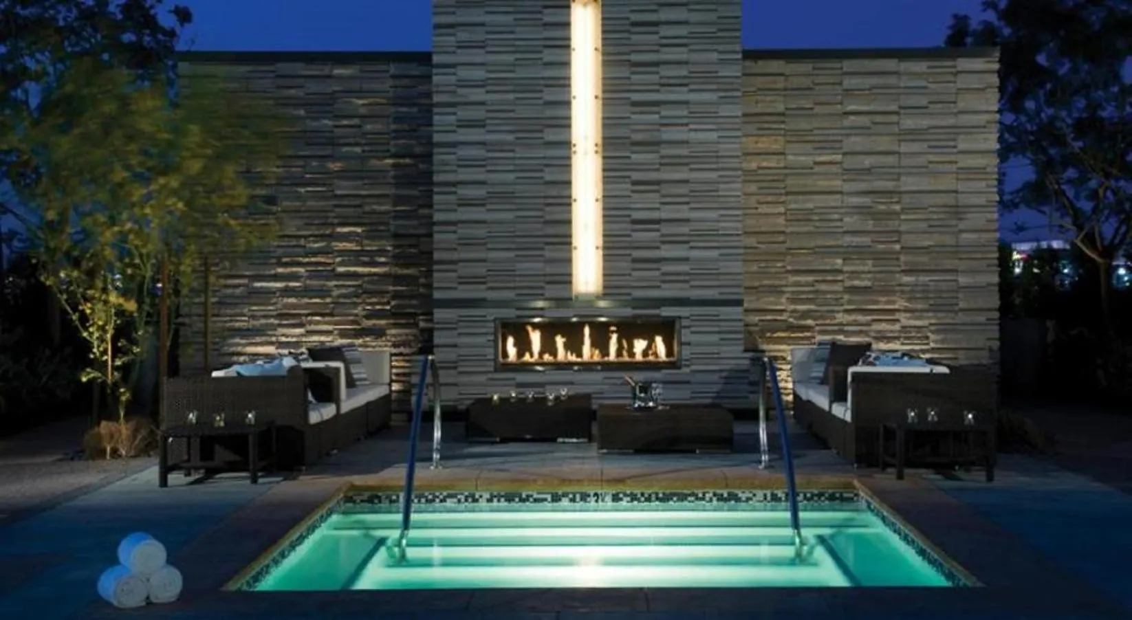 Daire Luxe Condo Balcony Strip View Free Parking ABD